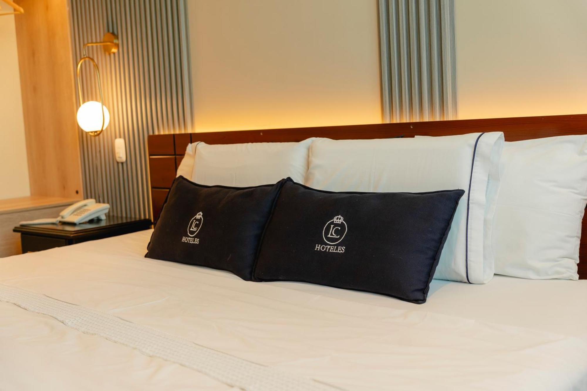 Lc Hoteles Пьюра Экстерьер фото